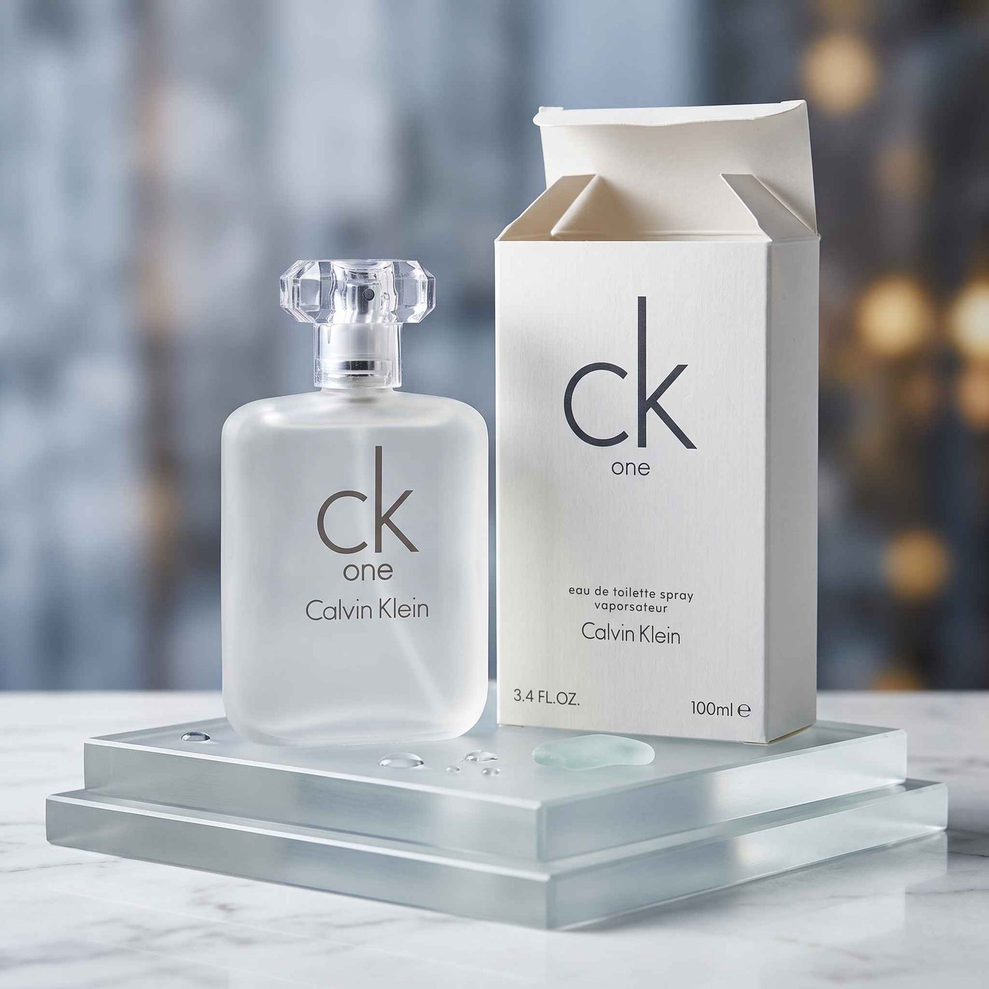 Calvin Klein CK One Eau De Toilette Spray Perfume โ 100ml / 3.4 FL. OZ.