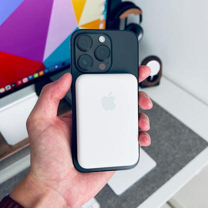 10000mAh Magnetic Wireless Power Bank - Fast Charging Android and IPhone both Suteable Power Bank